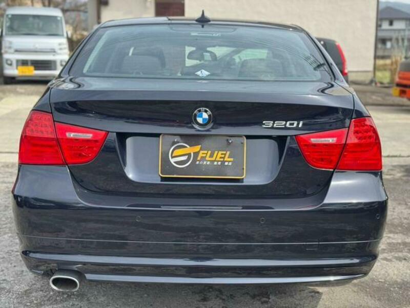 3 SERIES
