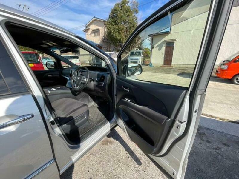 ESTIMA HYBRID