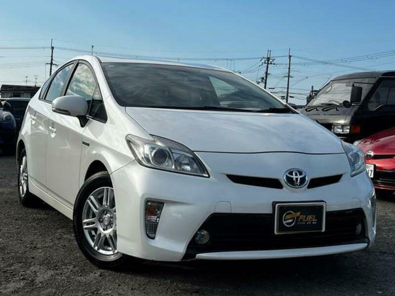 TOYOTA PRIUS