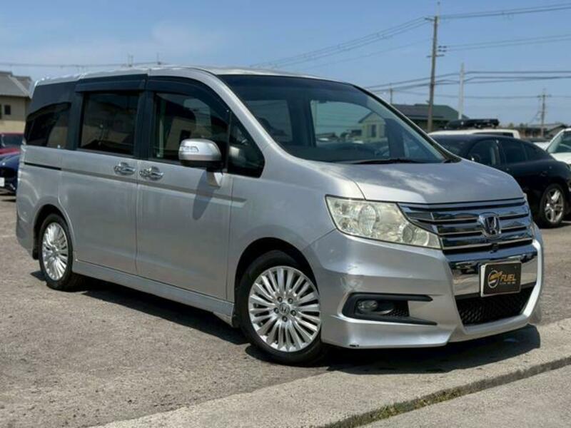 HONDA STEPWAGON SPADA
