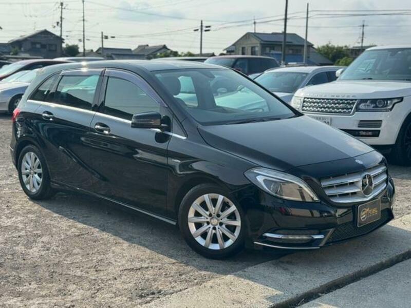 MERCEDES-BENZ B-CLASS