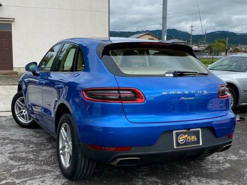 MACAN