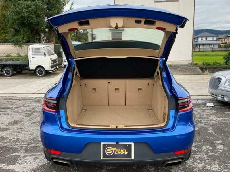 MACAN