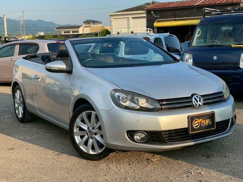 VOLKSWAGEN GOLF CABRIOLET