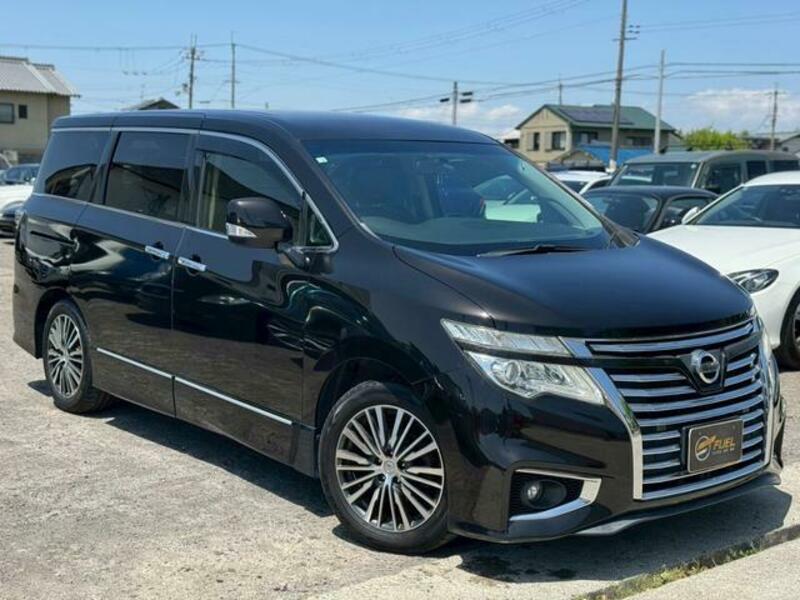 NISSAN ELGRAND