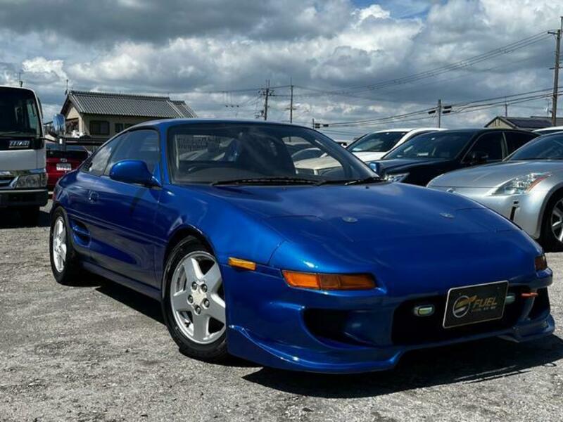 TOYOTA MR2