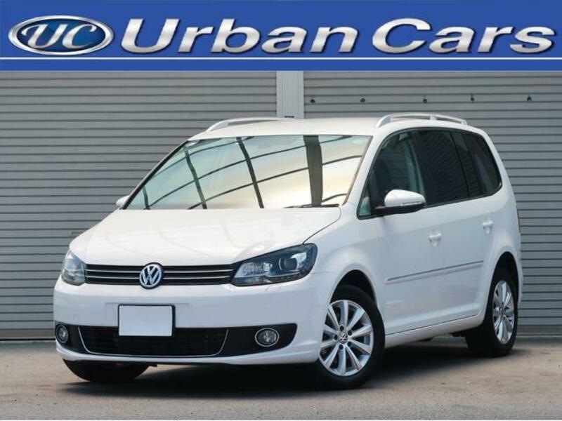 VOLKSWAGEN GOLF TOURAN