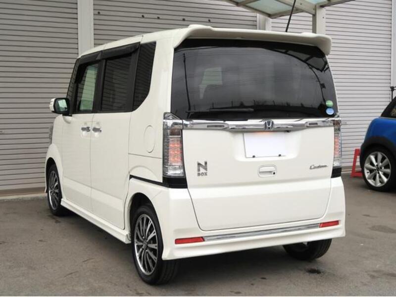 N BOX CUSTOM