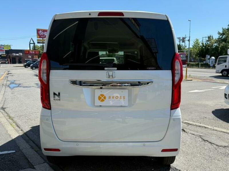 N BOX