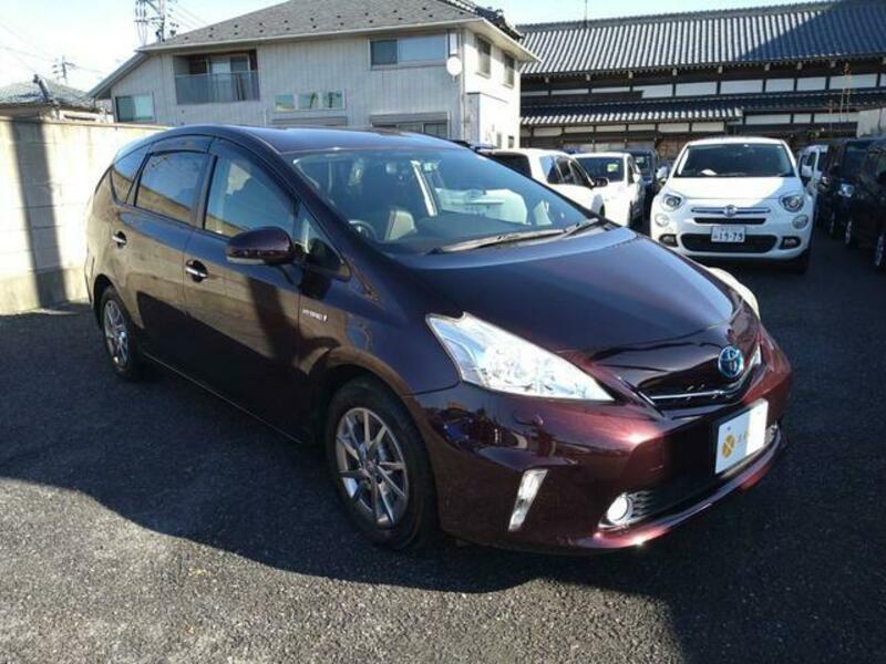 PRIUS ALPHA