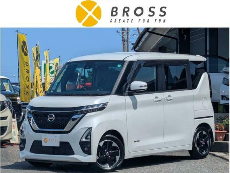 NISSAN ROOX
