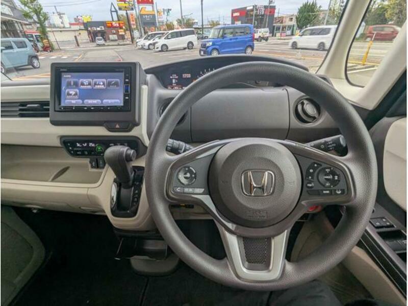 N BOX