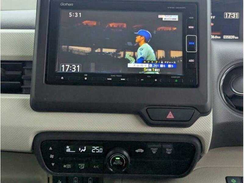 N BOX