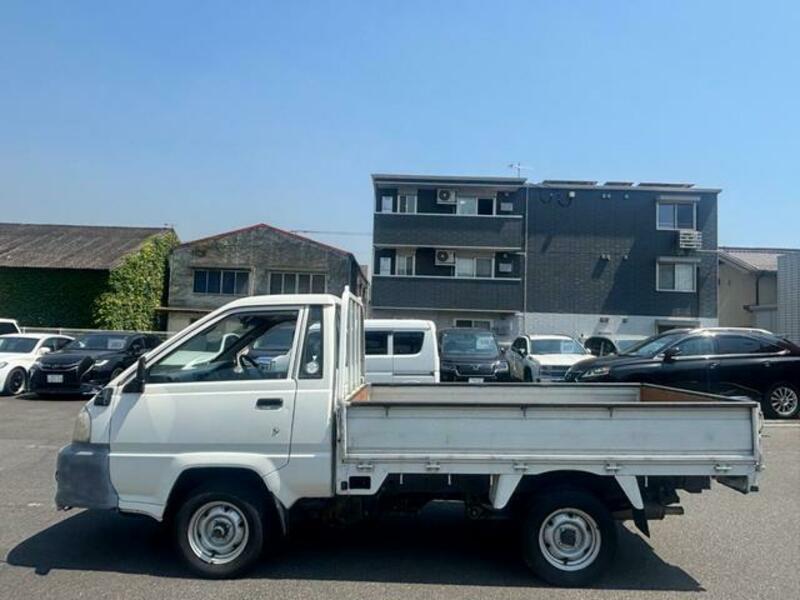 TOWNACE TRUCK