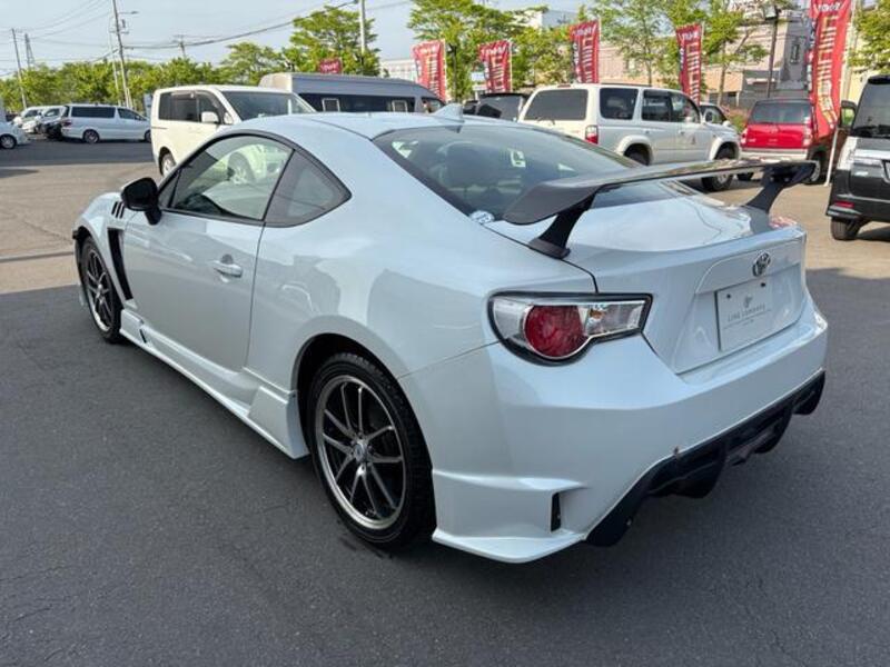86