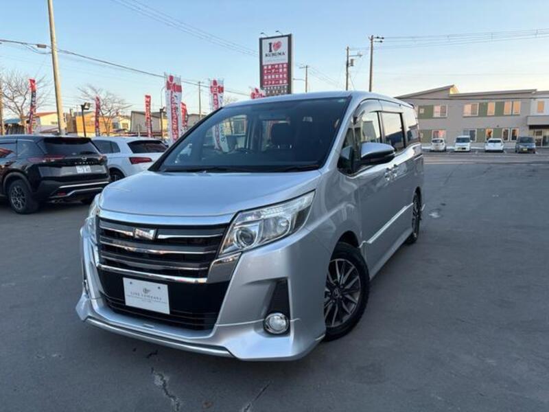TOYOTA NOAH
