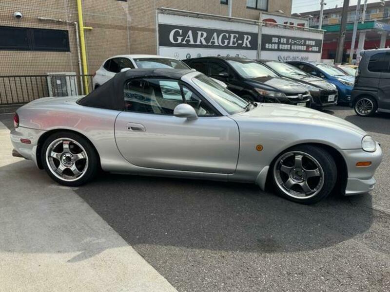 ROADSTER