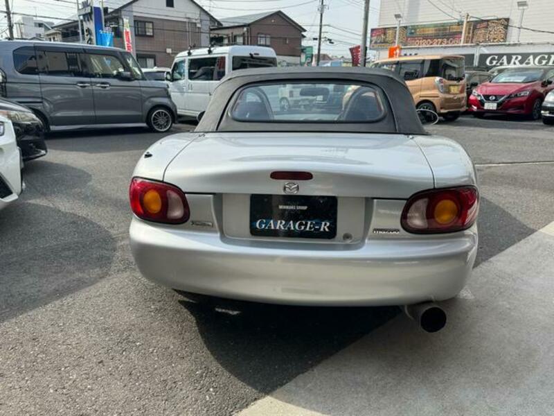ROADSTER