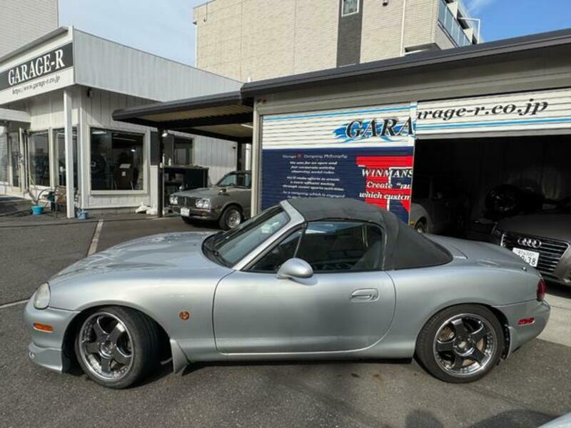 ROADSTER