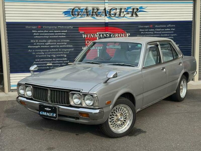 TOYOTA CORONA