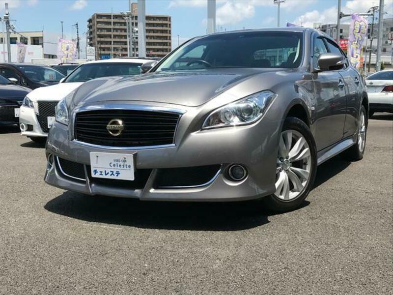 NISSAN FUGA