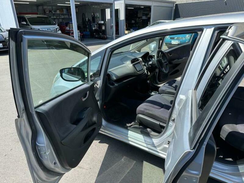 FIT HYBRID