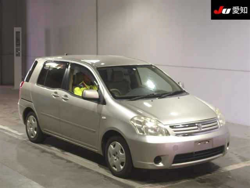 TOYOTA RAUM