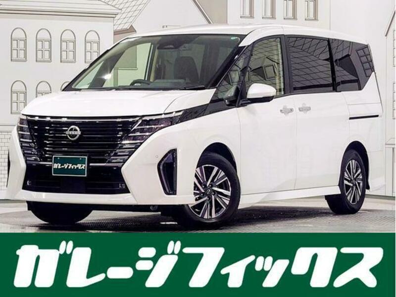 NISSAN SERENA