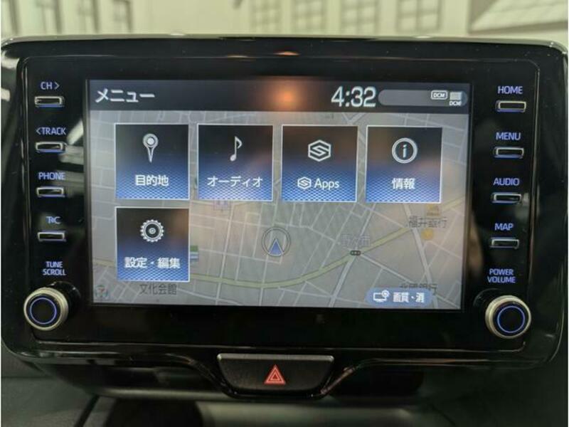 YARIS CROSS