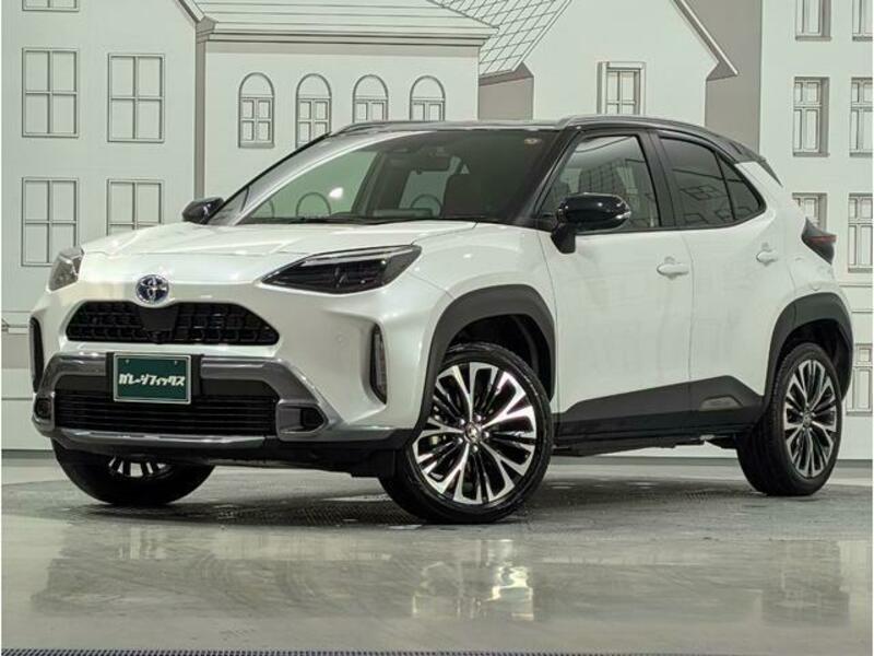 YARIS CROSS