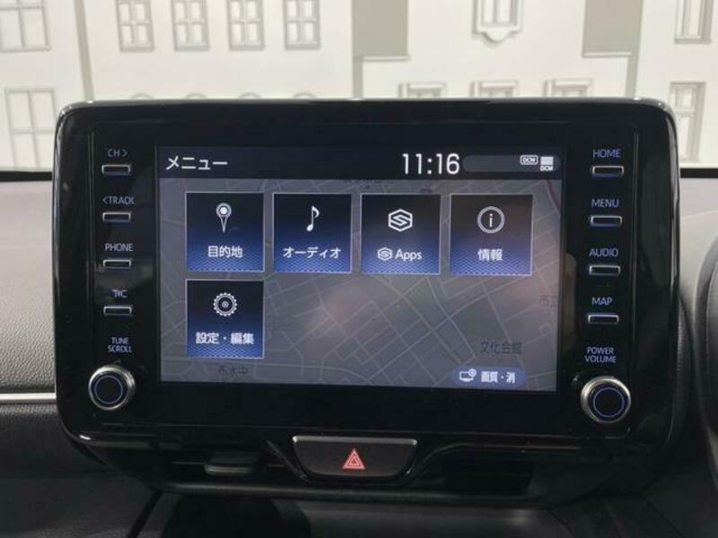 YARIS CROSS