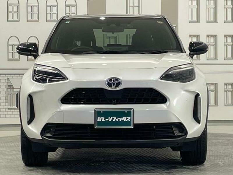 YARIS CROSS