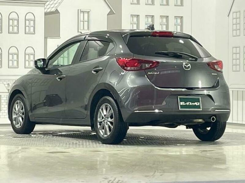 MAZDA2