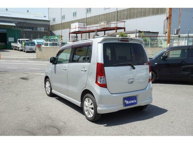 WAGON R