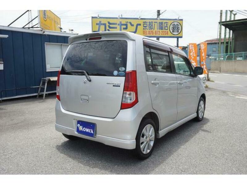 WAGON R