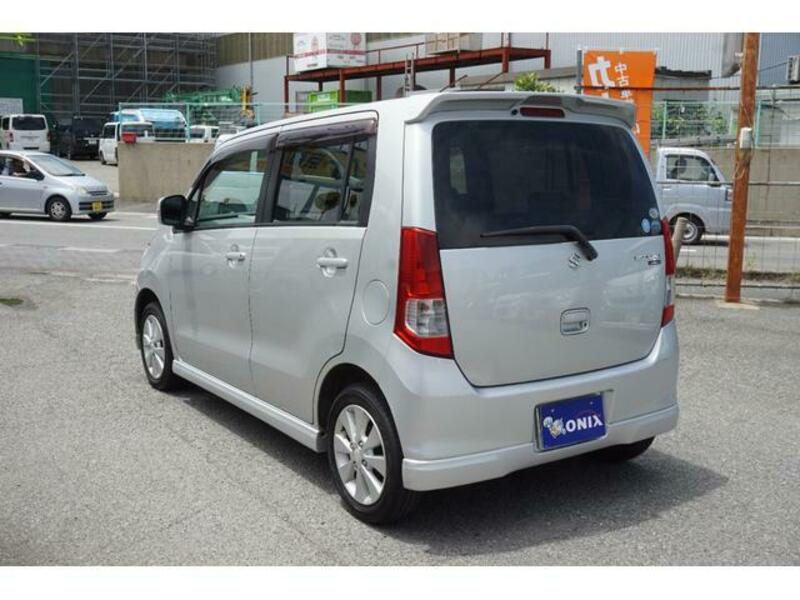 WAGON R
