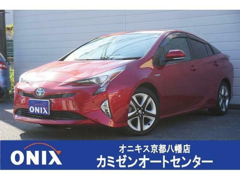 TOYOTA PRIUS