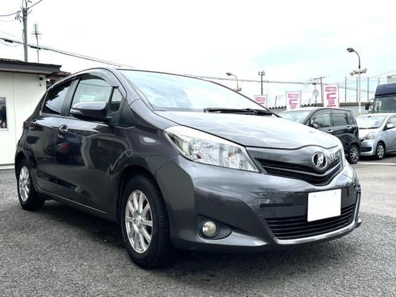 TOYOTA VITZ