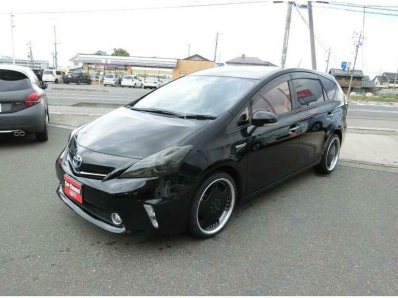 PRIUS ALPHA