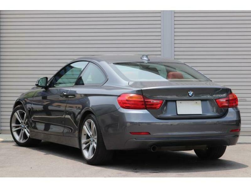 4 SERIES