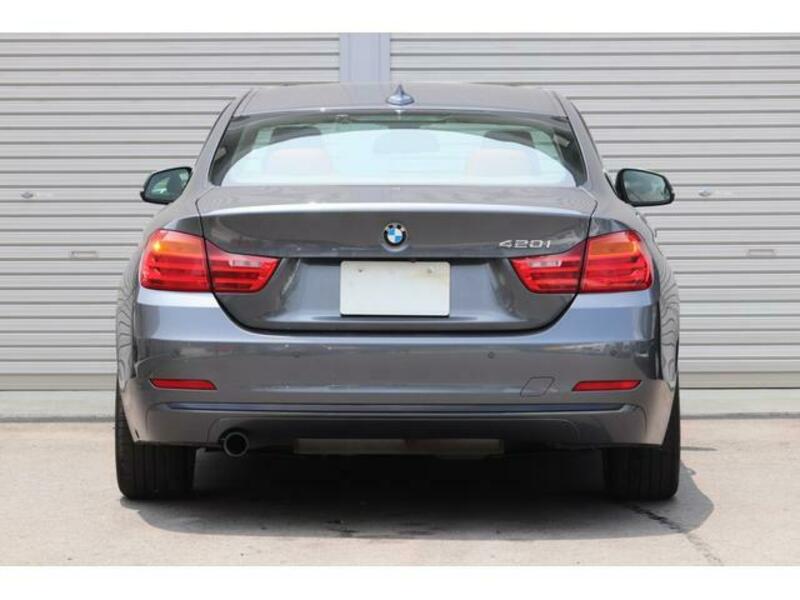 4 SERIES