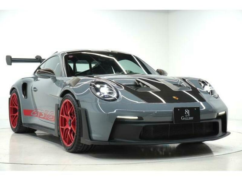 911