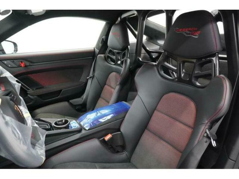 911