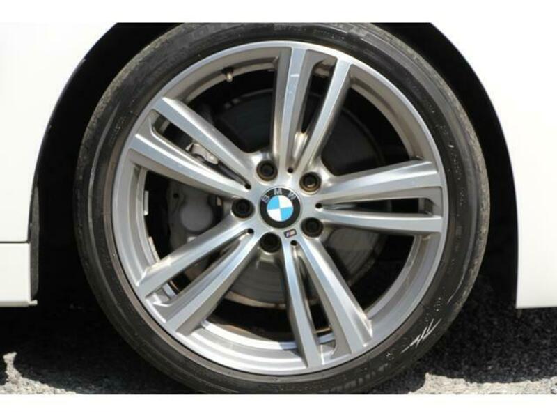 4 SERIES