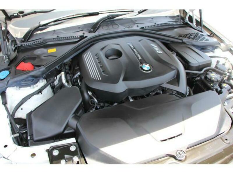 4 SERIES