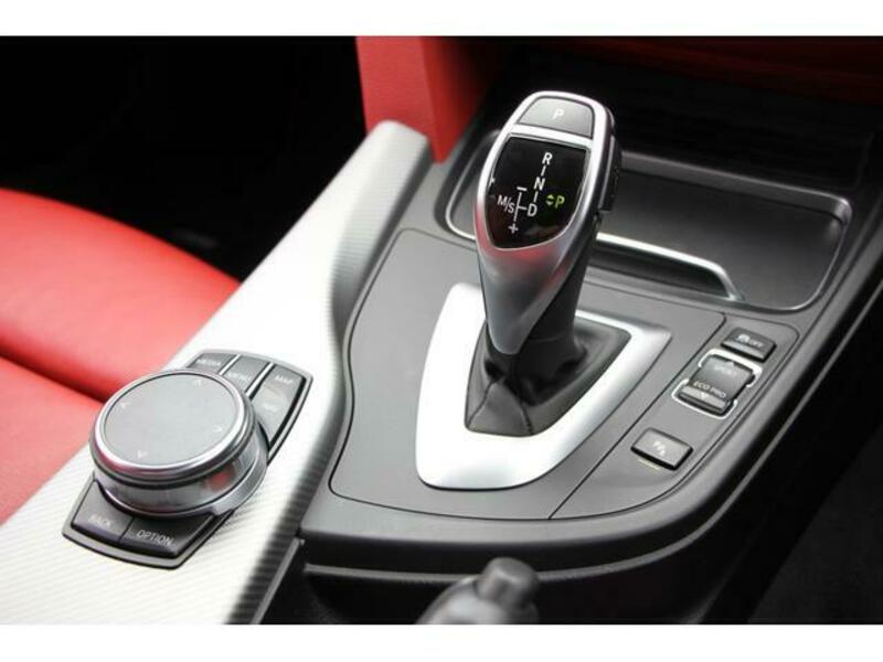 4 SERIES