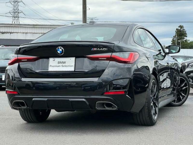 4 SERIES