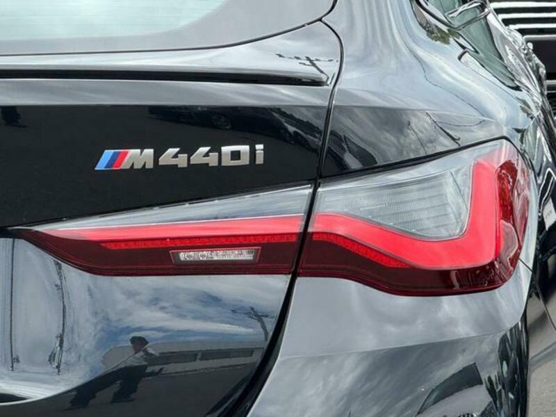 4 SERIES