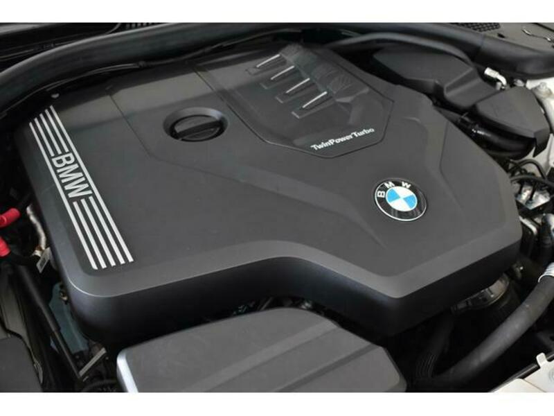4 SERIES