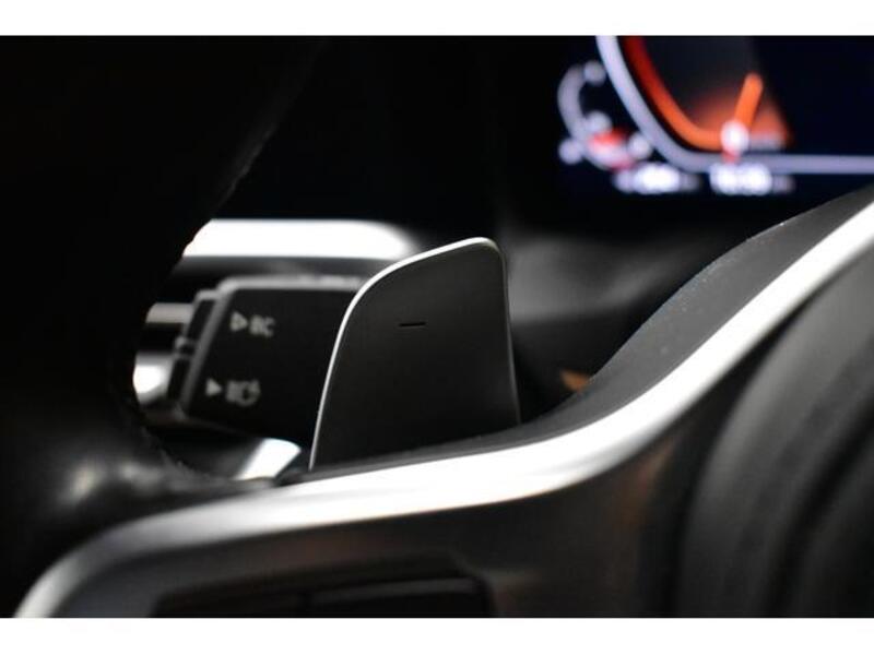 4 SERIES